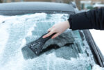 Polard RCS certified recycled plastic 3-in-1 ice scraper - Image 3