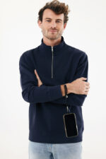 CarryLoop RCS recycled PET adjustable phone holder wristlet - Image 7