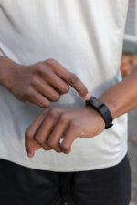 RCS recycled TPU Sense Fit with heart rate monitor - Image 18