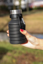 Leakproof collapsible silicone bottle with lid - Image 6