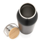 Modern stainless steel bottle with bamboo lid - Image 4