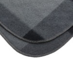 Soft plaid fleece blanket - Image 3