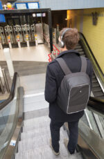 Swiss Peak AWARE™ anti-theft 15.6" laptop backpack - Image 12