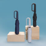 Yara 21" AWARE™ RPET solid colour umbrella with carabiner - Image 6