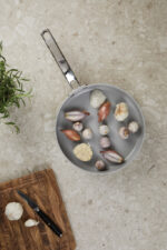 VINGA Alte RCS recycled aluminium fry pan 25 cm - Image 4