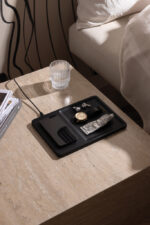VINGA Timo RCS desk charger and accessory tray - Image 3