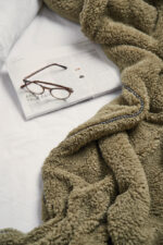 VINGA Maine GRS recycled double pile blanket - Image 4