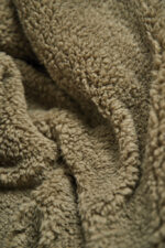 VINGA Maine GRS recycled double pile blanket - Image 5
