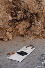 VINGA Volonne AWARE™ recycled canvas beach mat - Image 5