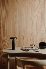 VINGA Avery RCS table lamp - Image 5