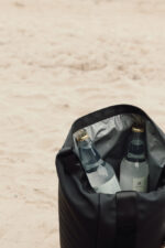 VINGA Baltimore RCS Roll-top cooler bag - Image 8