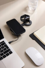 VINGA Baltimore RCS 2-in-1 Wireless 15W Travel Charger - Image 8