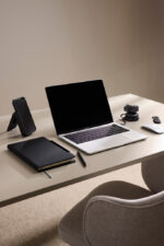 VINGA Baltimore RCS 2-in-1 Wireless 15W Travel Charger - Image 10