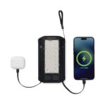 Nordic Drift Titan 10.000mAh solar powerbank with 3 panels - Image 3