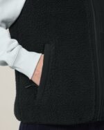 Liner - The unisex sleeveless sherpa jacket - Image 4